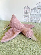 Goose soft toy
