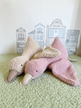 Goose soft toy