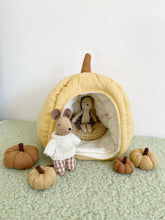 Tiny Accessories - Tiny Friends Pumpkin Perch