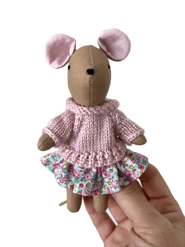 Tiny Outfits - skirts
